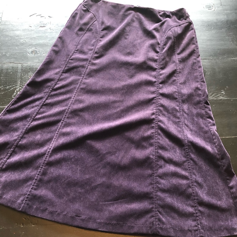 Dress Barn Purple Corduroy Skirt Women’s SZ 6